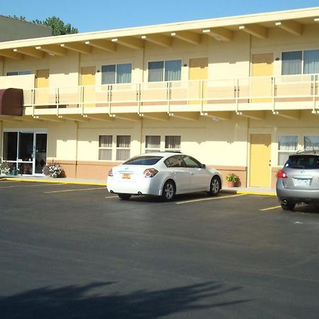 Virginia Inn Lawrence Exterior foto